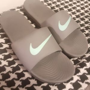 Nike Slides (Gray and Blue)